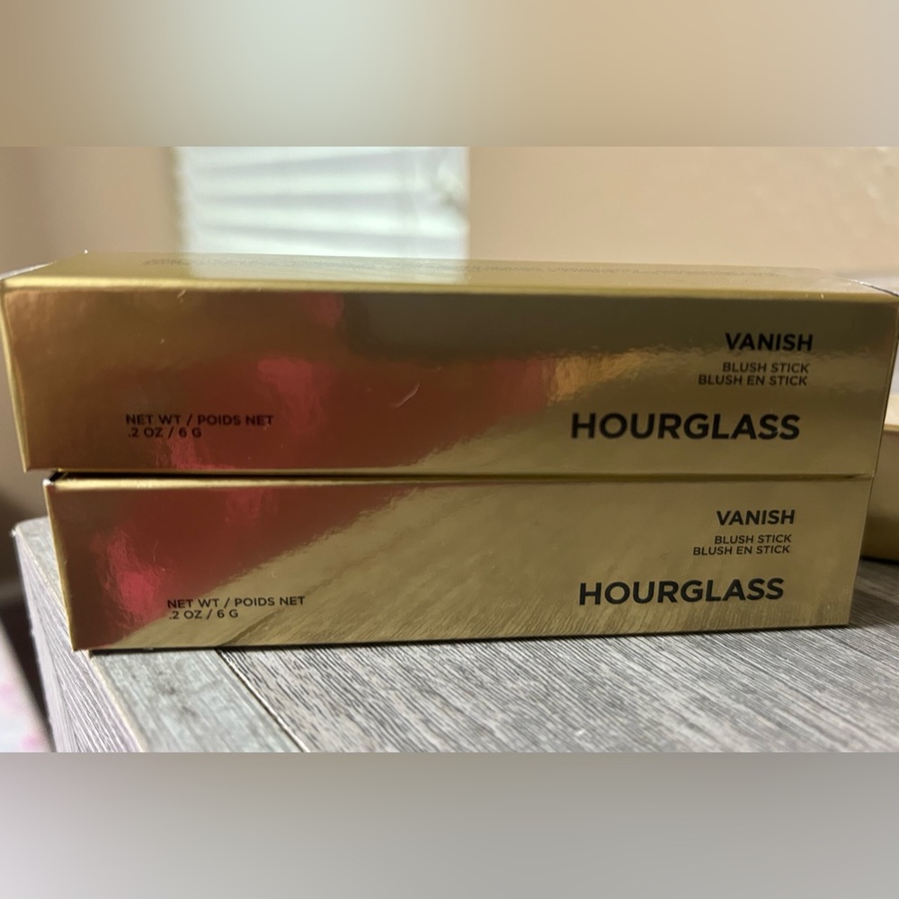 Blush - Picture 2 of 2